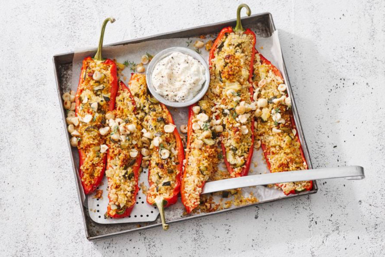 Gevulde paprika's met bulgur en hazelnoten